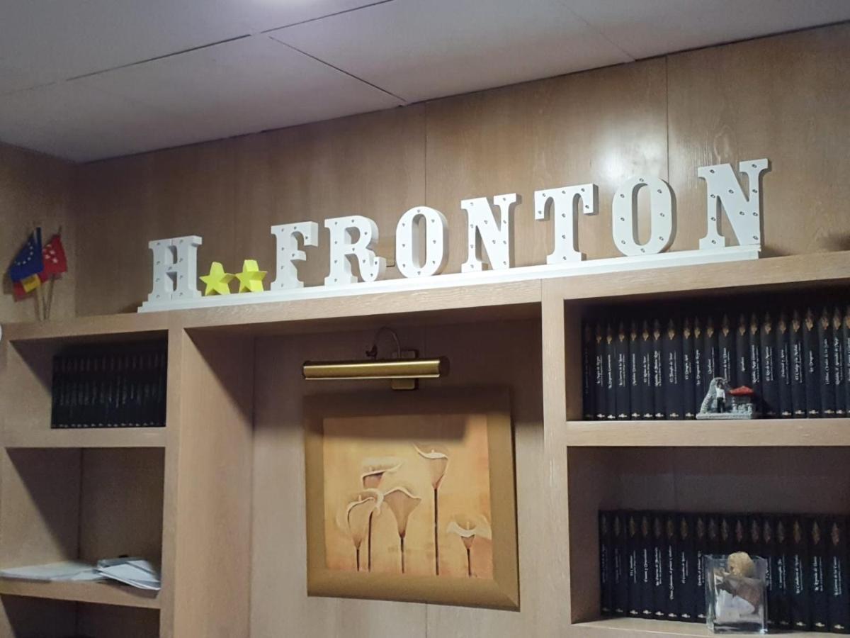 Hostal Fronton Alcobendas Bagian luar foto