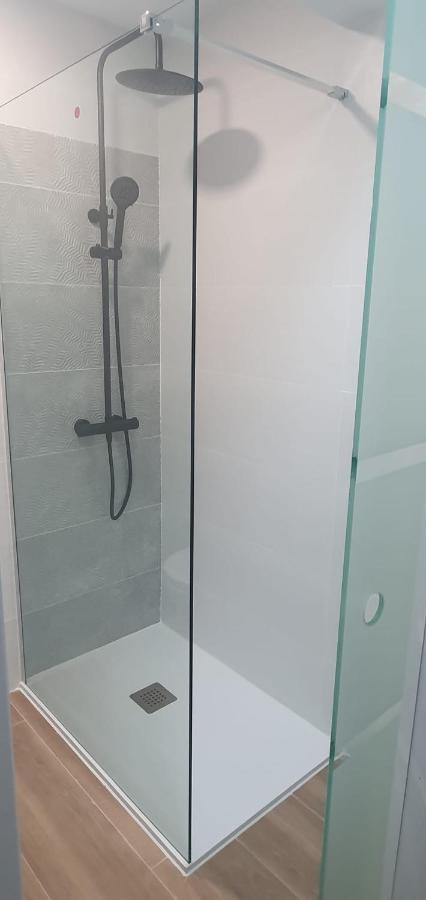 Hostal Fronton Alcobendas Bagian luar foto