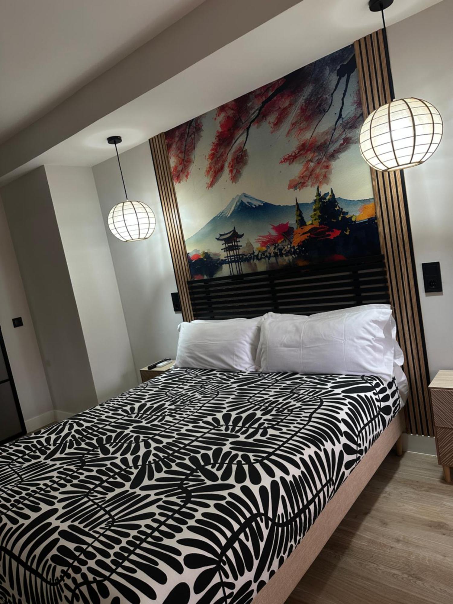 Hostal Fronton Alcobendas Bagian luar foto